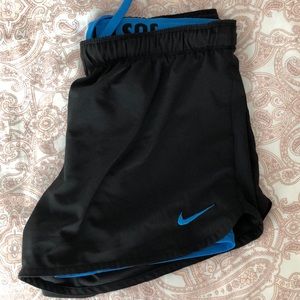 2 in 1 nike shorts